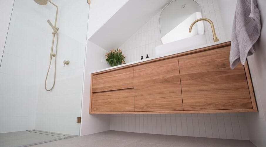 ¿Cuáles son las claves para conseguir más amplitud al reformar tu baño pequeño?